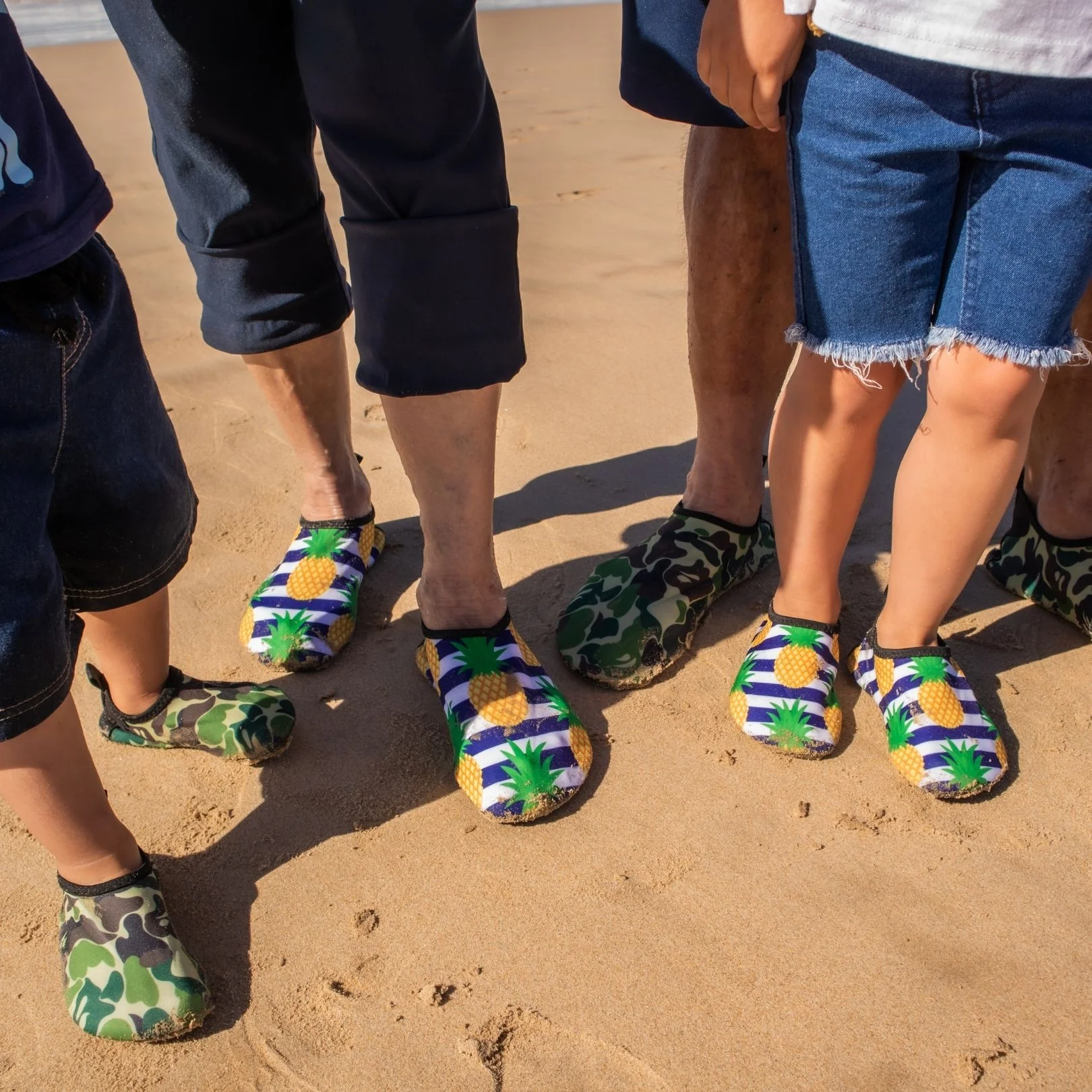 Beach Pineapple - Image 3